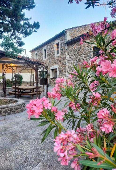 Hotel Du Cros D'Auzon Saint-Maurice-dʼArdèche Екстериор снимка