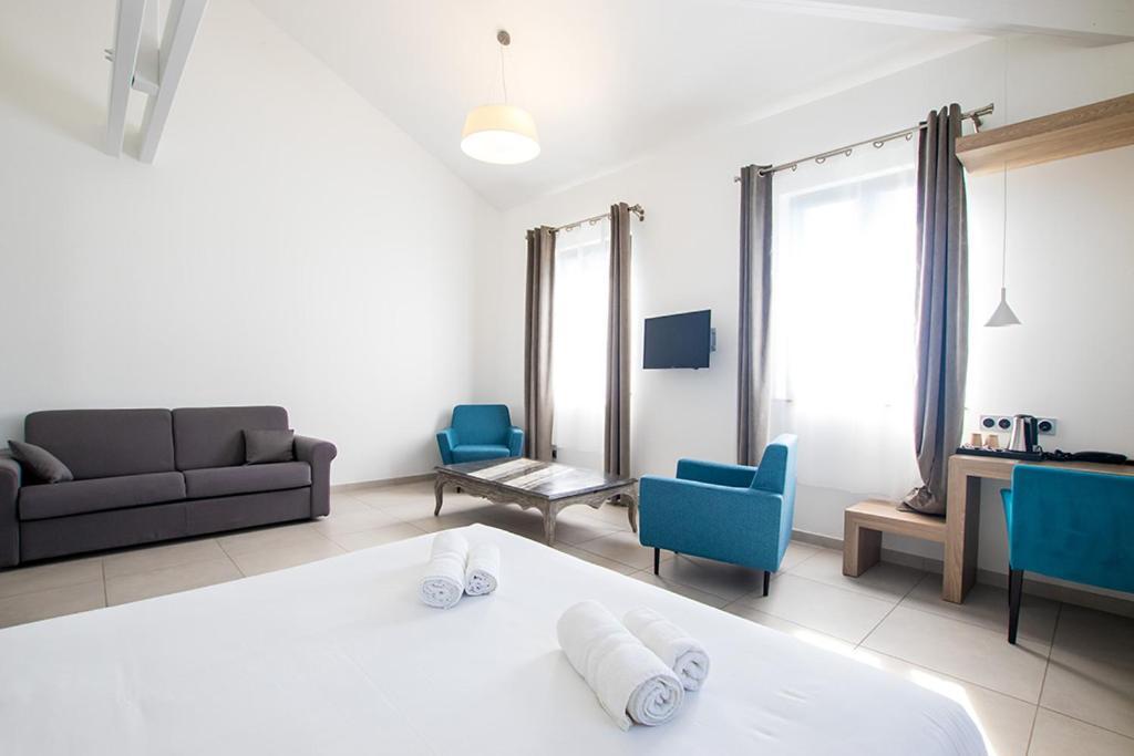 Hotel Du Cros D'Auzon Saint-Maurice-dʼArdèche Екстериор снимка