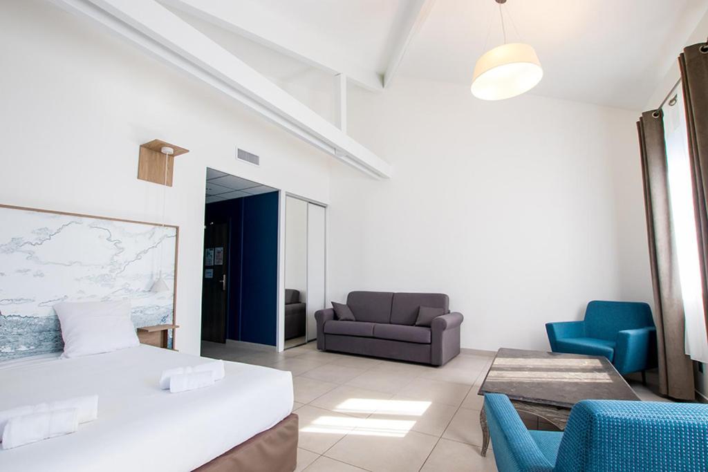 Hotel Du Cros D'Auzon Saint-Maurice-dʼArdèche Екстериор снимка