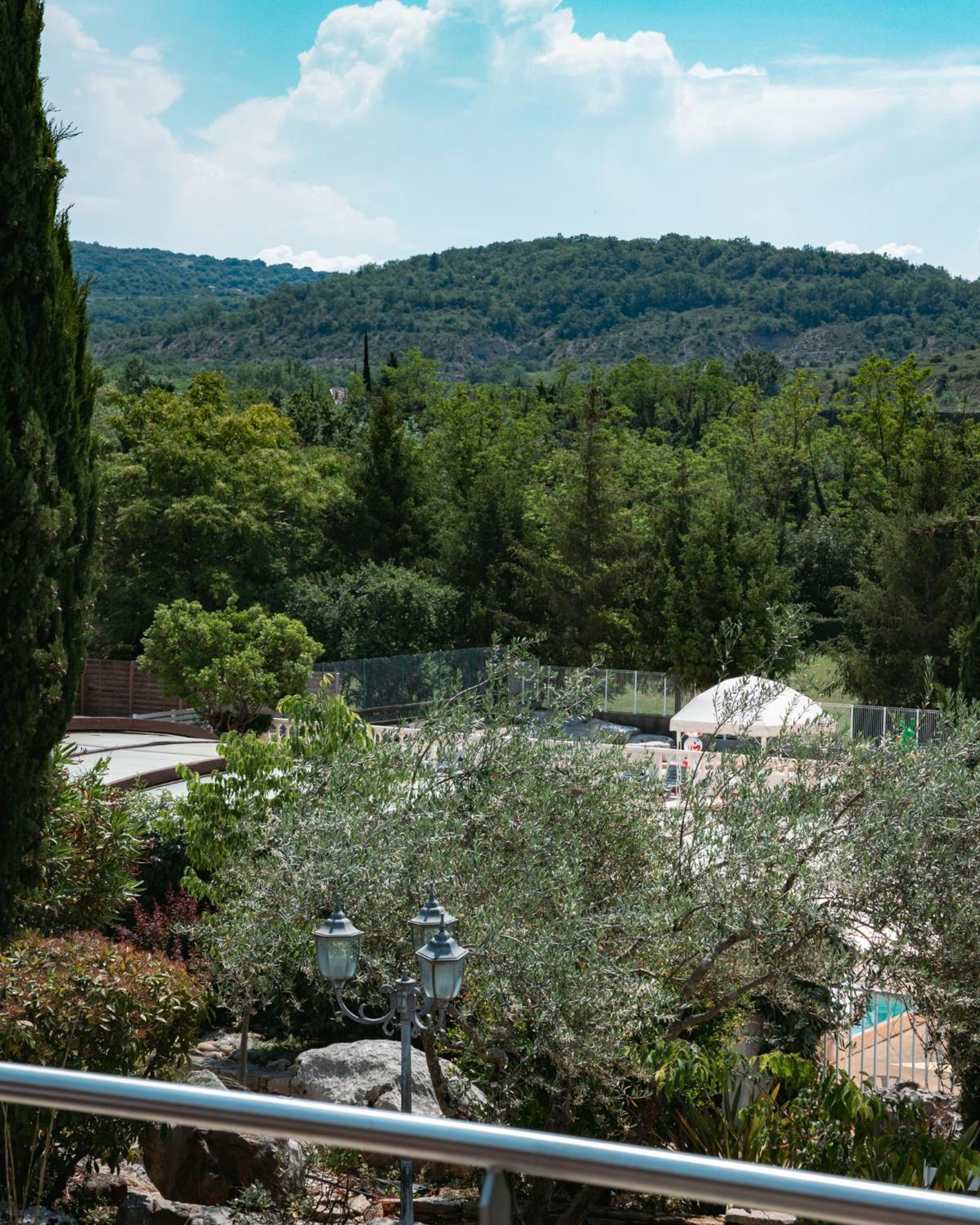 Hotel Du Cros D'Auzon Saint-Maurice-dʼArdèche Екстериор снимка